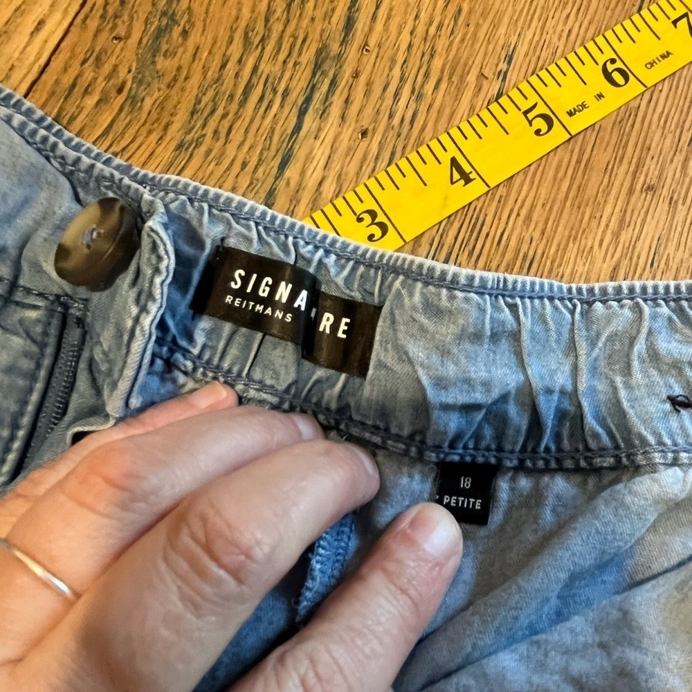 Light Blue Tencel Capri Pants – Reitmans Signature (Petite 18) - Picture 2 of 8